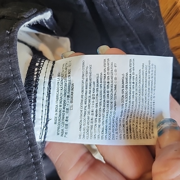 Vans Shorts - Picture 6 of 8